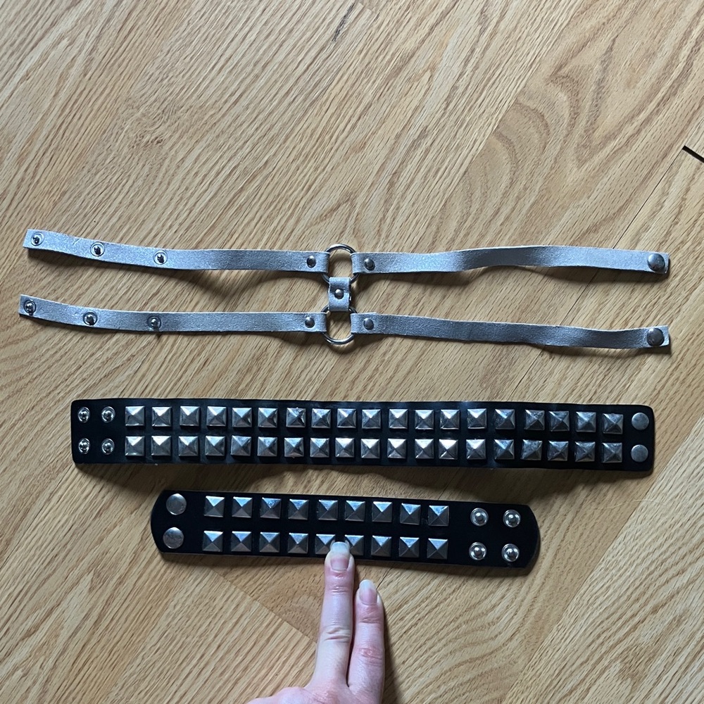 Hot Topic Silver and Black Studded Choker Set